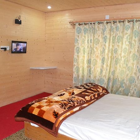 Hotel Grg Residency Сринагар Экстерьер фото